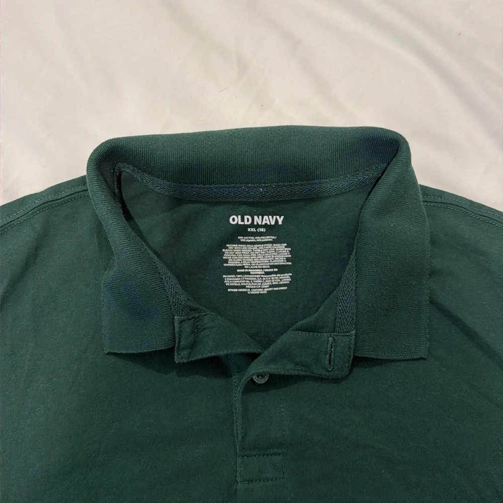 BOY XXL UNIFORM POLO BUNDLE. CHILDRENS PLACE & OLD NAVY. GUC.